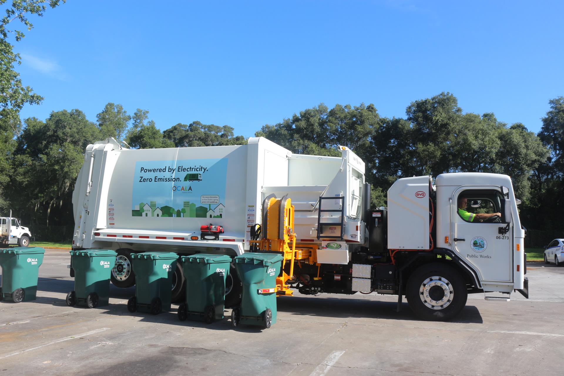 Electric-Powered Refuse truck